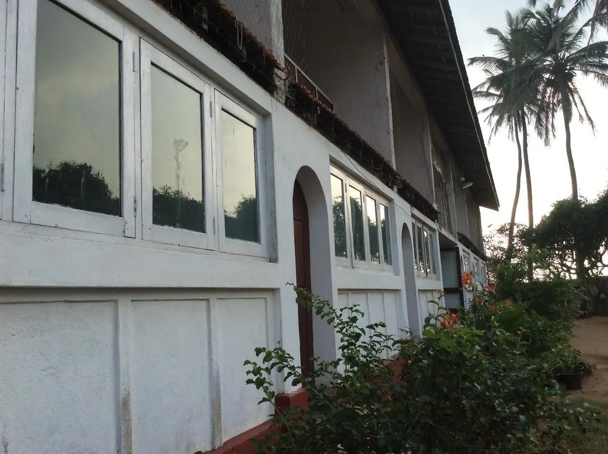 New Rest House Sea View Hotel 尼甘布