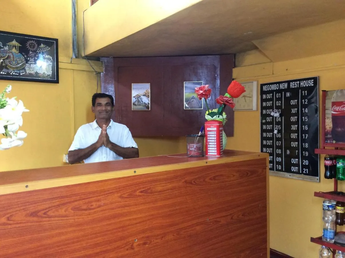 New Rest House Sea View Hotel 尼甘布